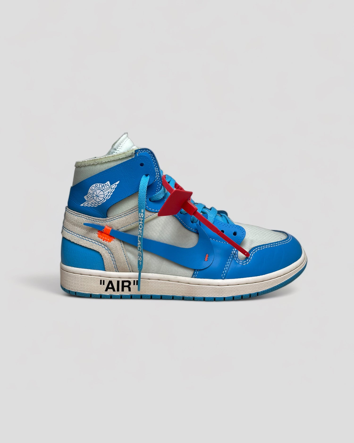 Nike Air Jordan 1 Retro High Off White UNC