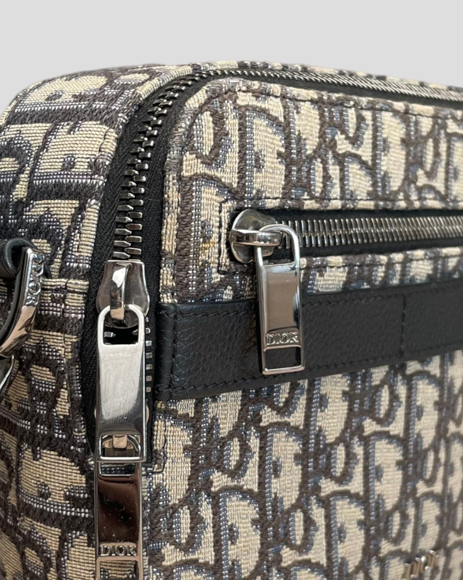 Dior Safari Messenger Bag Beige/Schwarz