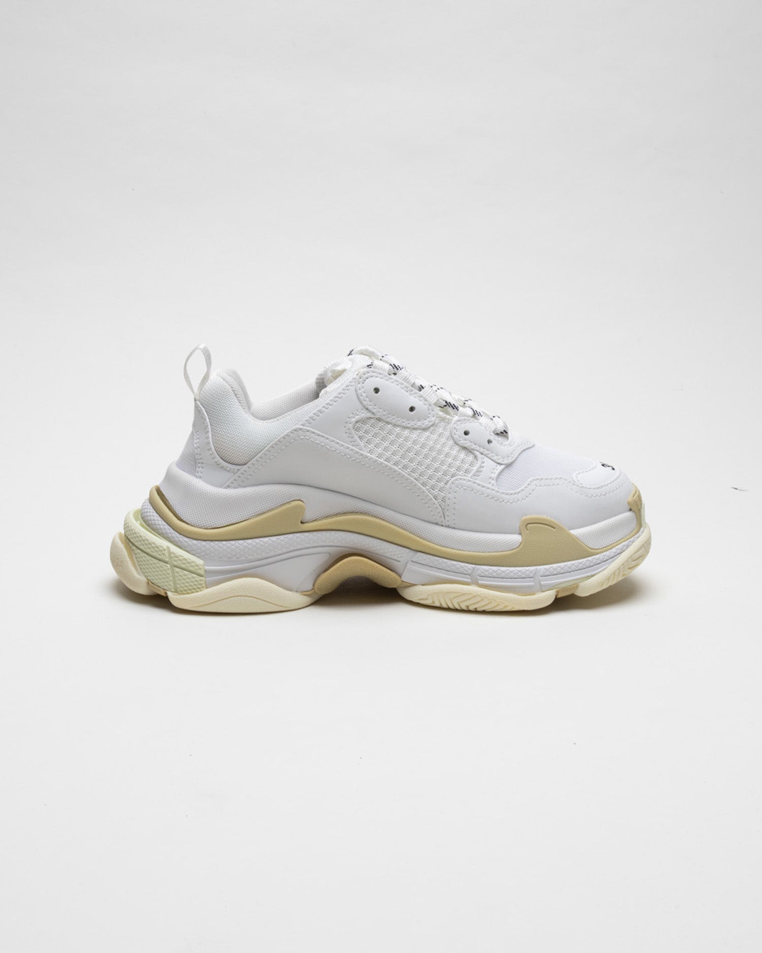 All white balenciaga triple s online