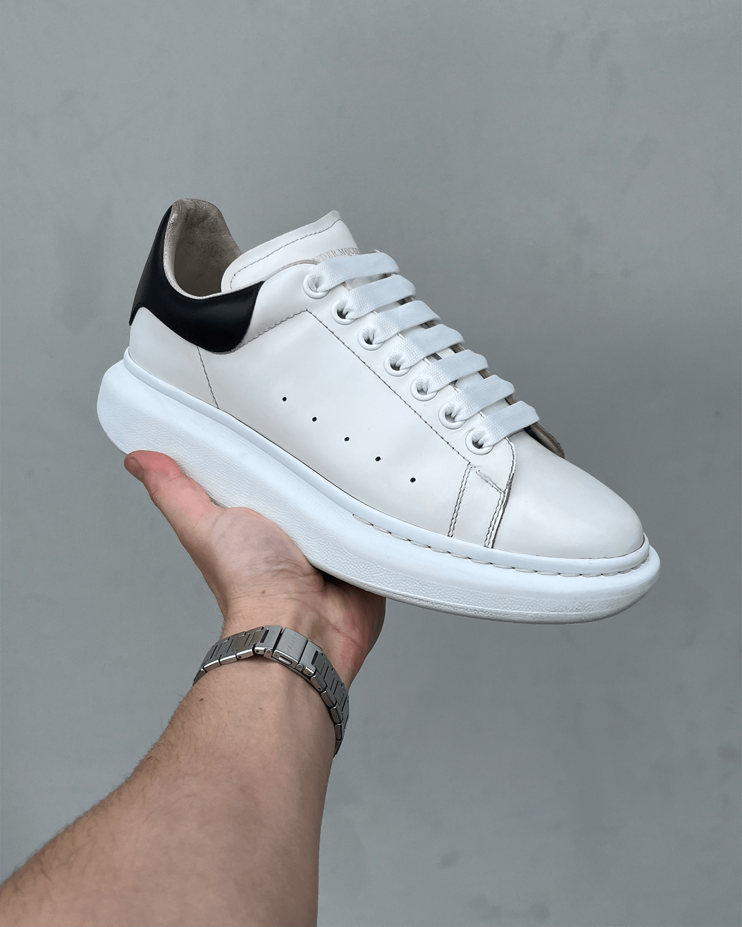 ALEXANDER MCQUEEN OVERSIZED SNEAKERS